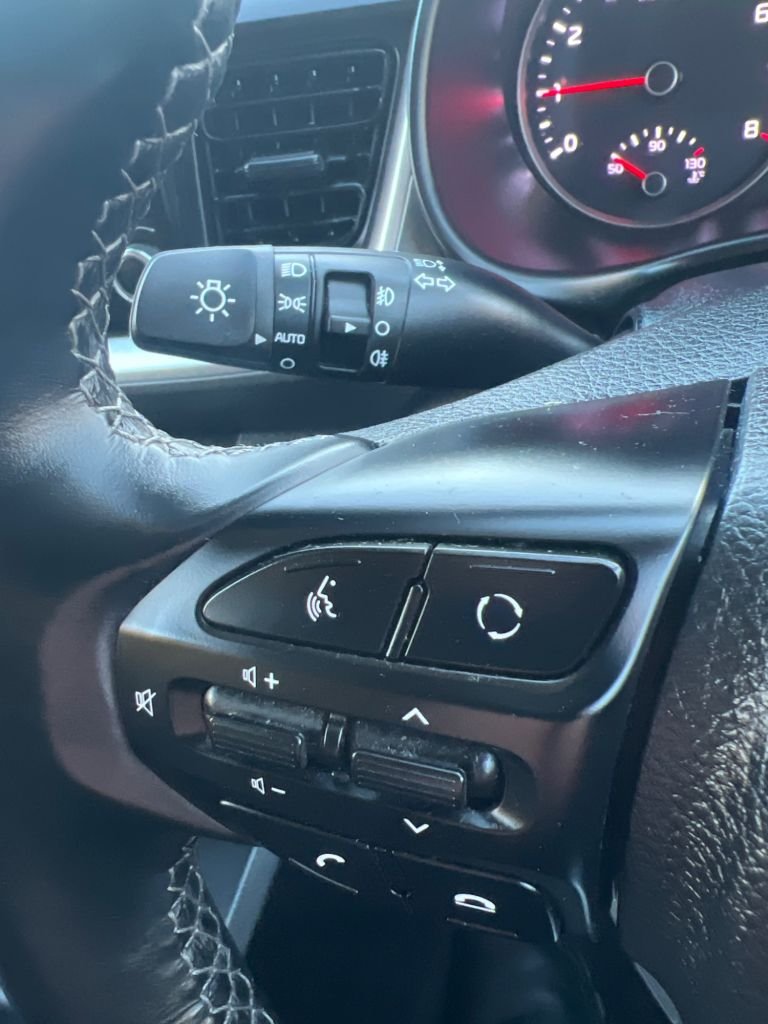 Used Kia Stonic 2020 for sale - 76632393: Photo 32