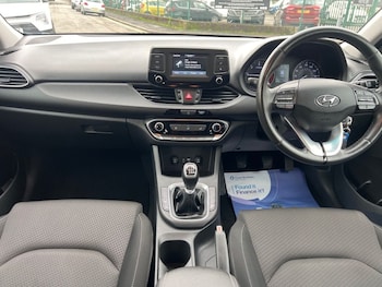 Used Hyundai i30 2018 for sale - 77608981: Photo