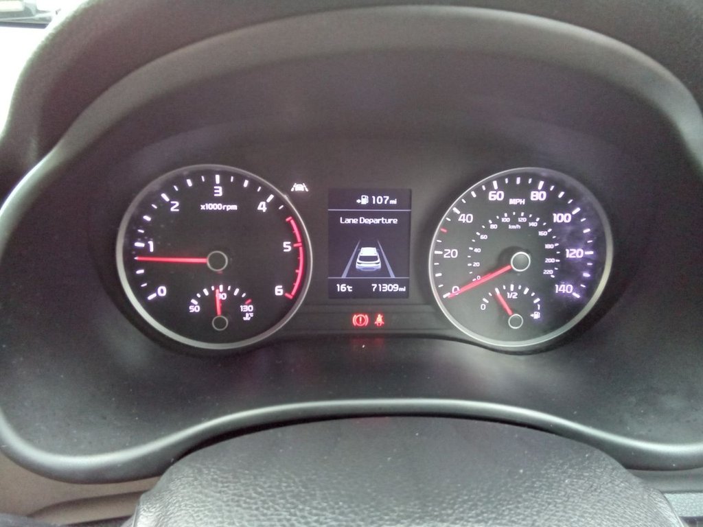 Used Kia Stonic 2018 for sale - 76147924: Photo 38