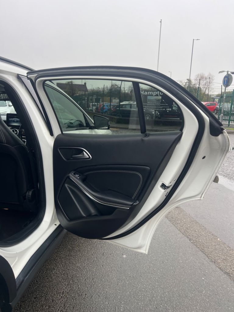 Used Mercedes-Benz GLA 2018 for sale - 76711040: Photo 19