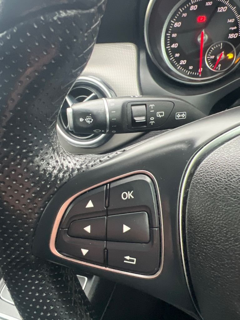 Used Mercedes-Benz GLA 2018 for sale - 76711040: Photo 35