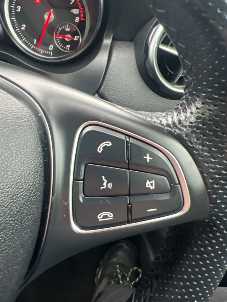 Used Mercedes-Benz GLA 2018 for sale - 76711040: Photo 37