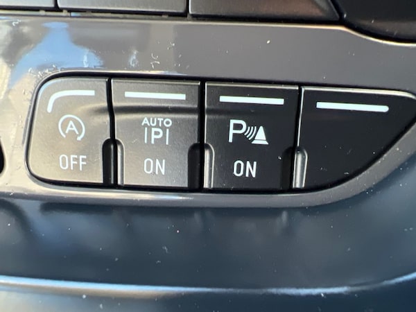 Used Ford Kuga 2015 for sale - 76279455: Photo 17