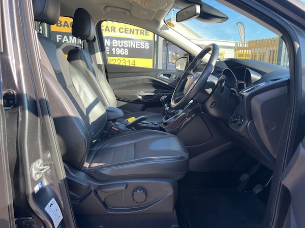 Used Ford Kuga 2015 for sale - 76279455: Photo 27