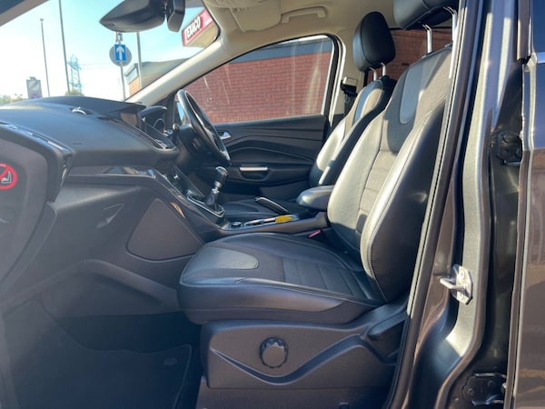 Used Ford Kuga 2015 for sale - 76279455: Photo 28