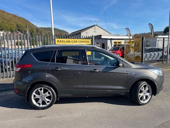 Used Ford Kuga 2015 for sale - 76279455: Photo 2