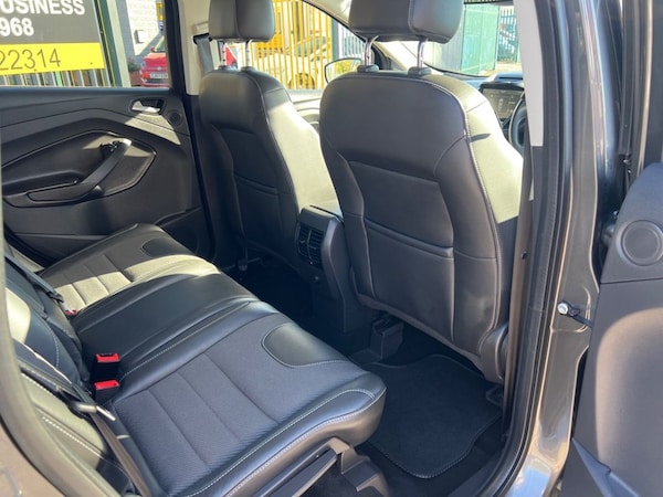Used Ford Kuga 2015 for sale - 76279455: Photo 31