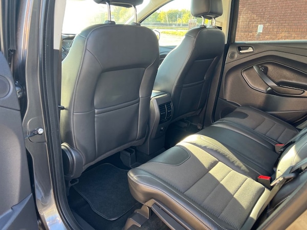 Used Ford Kuga 2015 for sale - 76279455: Photo 32