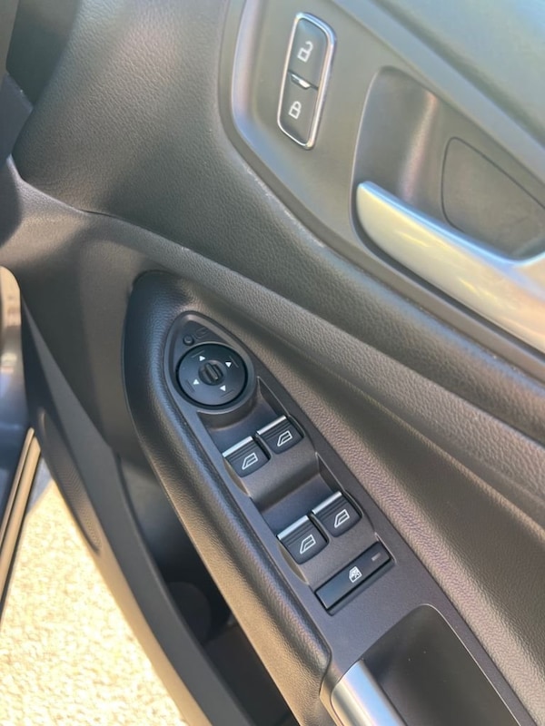 Used Ford Kuga 2015 for sale - 76279455: Photo 38
