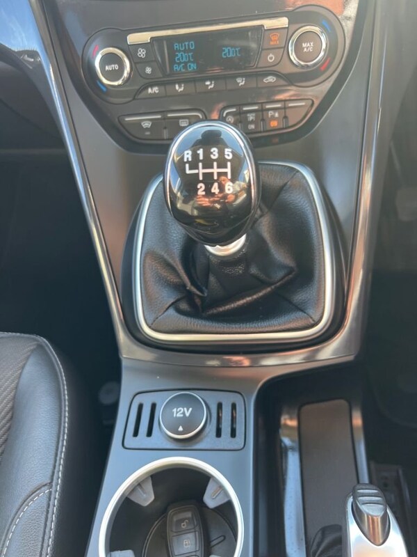 Used Ford Kuga 2015 for sale - 76279455: Photo 48