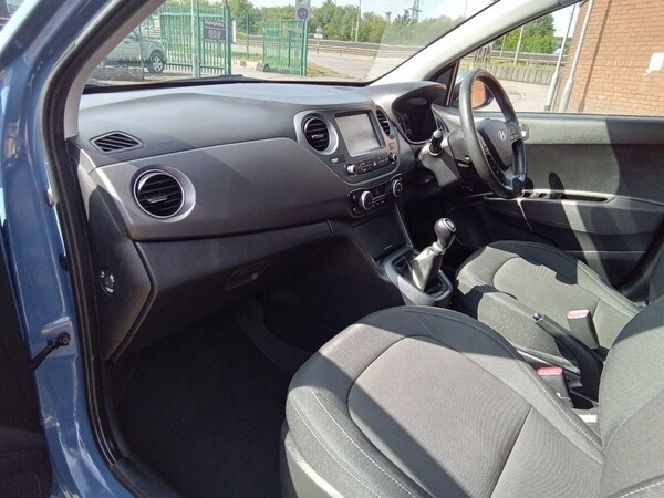 Used Hyundai i10 2017 for sale - 75559381: Photo 20