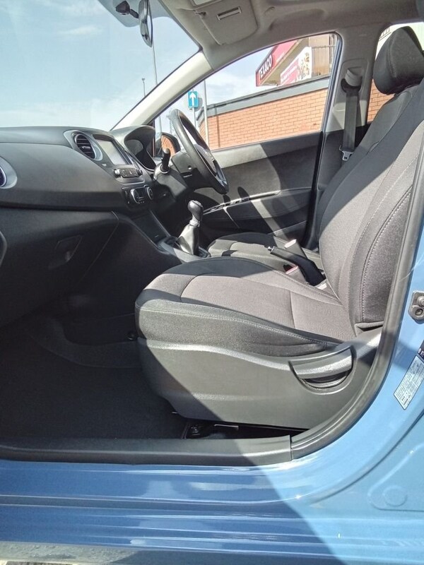 Used Hyundai i10 2017 for sale - 75559381: Photo 22