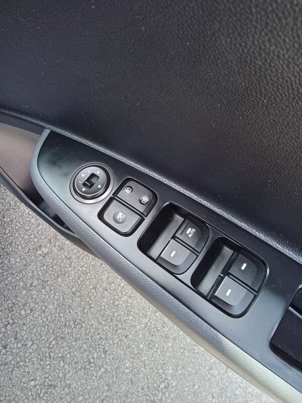 Used Hyundai i10 2017 for sale - 75559381: Photo 39
