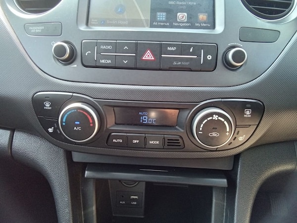 Used Hyundai i10 2017 for sale - 75559381: Photo 42