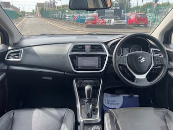 Used Suzuki SX4 S-Cross 2017 for sale - 79470180: Photo