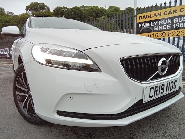 Used Volvo V40 2019 for sale - 74756799: Photo 12