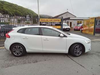 Used Volvo V40 2019 for sale - 74756799: Photo
