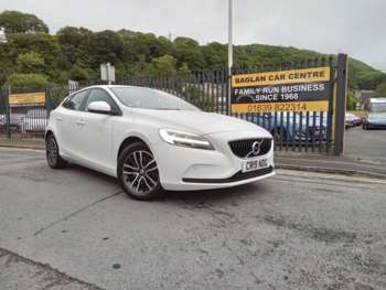 Used Volvo V40 2019 for sale - 74756799: Photo