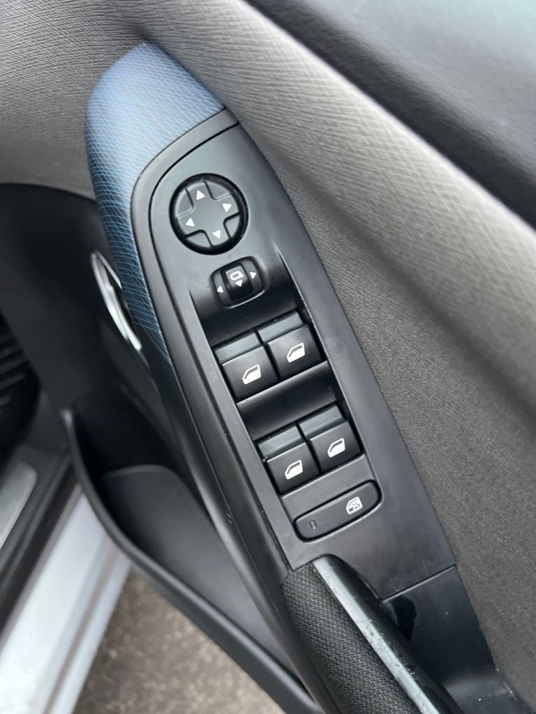 Used Citroen C4 Grand Picasso 2017 for sale - 76868031: Photo 48