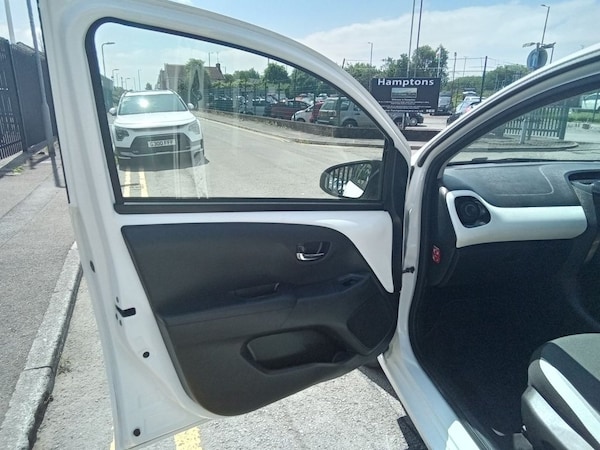 Used Toyota AYGO 2018 for sale - 75346787: Photo 11