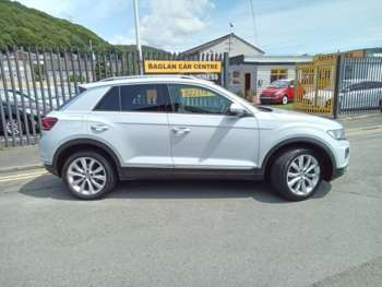 Used Volkswagen T-Roc 2019 for sale - 75135249: Photo