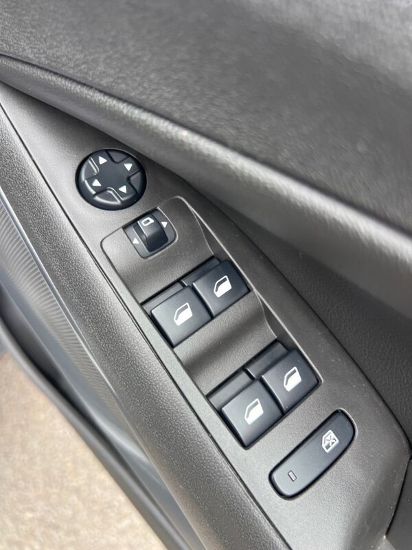 Used Vauxhall Crossland 2021 for sale - 75675867: Photo 40