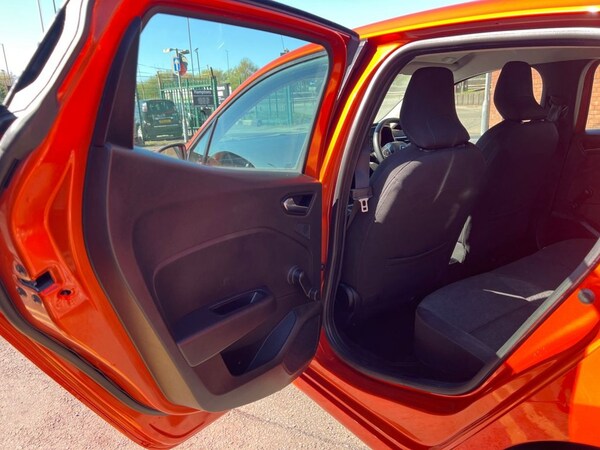 Used Renault Clio 2020 for sale - 74296203: Photo 13