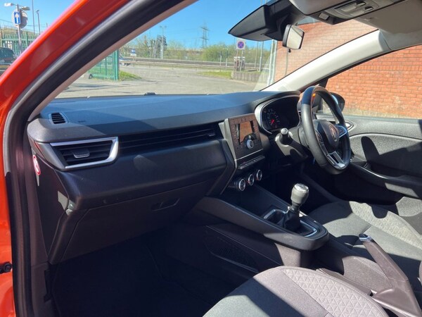 Used Renault Clio 2020 for sale - 74296203: Photo 16