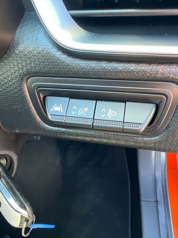 Used Renault Clio 2020 for sale - 74296203: Photo 28