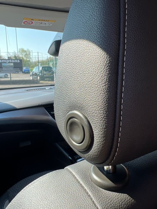 Used Vauxhall Crossland X 2019 for sale - 74258027: Photo 31