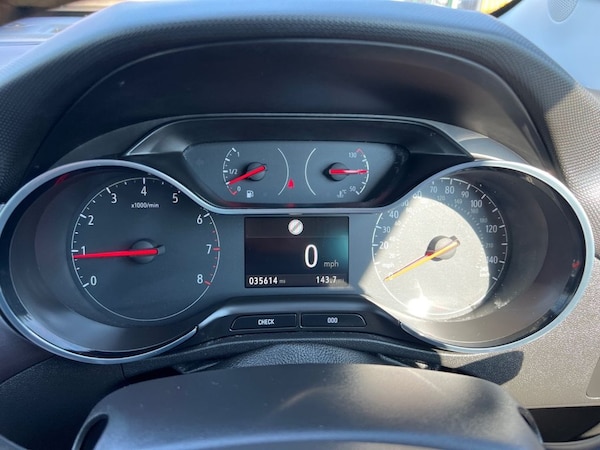 Used Vauxhall Crossland X 2019 for sale - 74258027: Photo 35