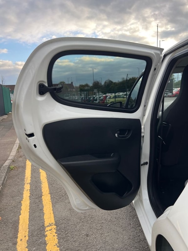 Used Citroen C1 2018 for sale - 76313123: Photo 15