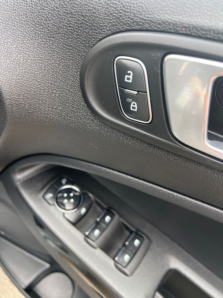 Used Ford Ecosport 2023 for sale - 77792302: Photo 35