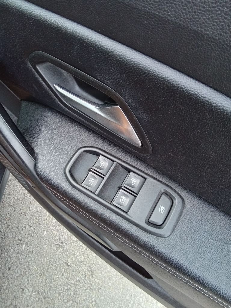 Used Dacia Duster 2018 for sale - 76132301: Photo 39