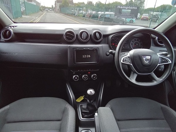 Used Dacia Duster 2018 for sale - 76132301: Photo 3