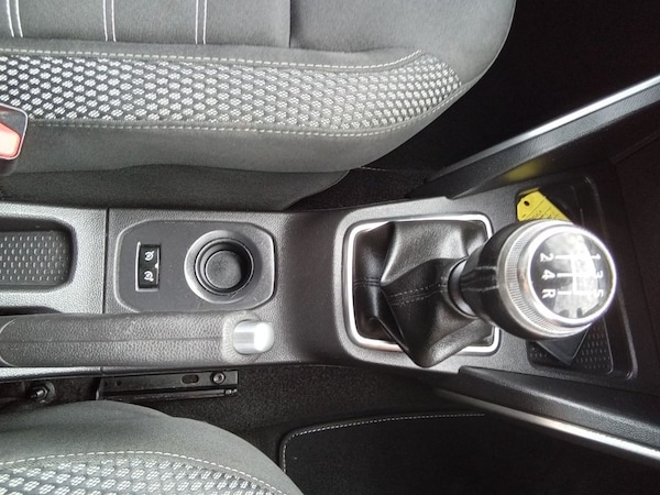 Used Dacia Duster 2018 for sale - 76132301: Photo 46