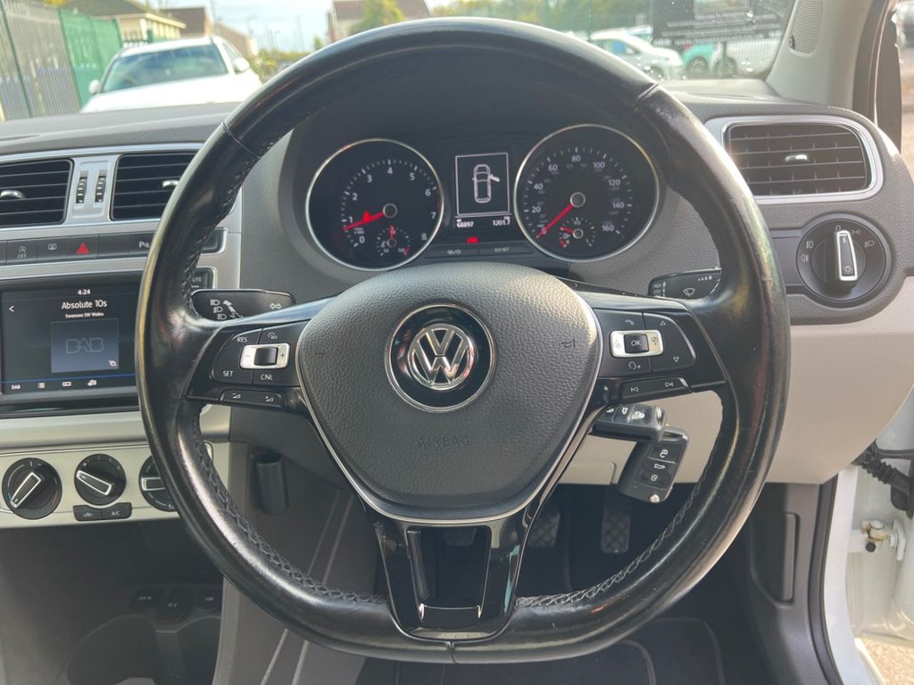 Used Volkswagen Polo 2017 for sale - 76163337: Photo 42