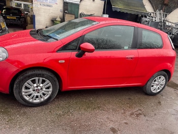 Used Fiat Punto 2014 for sale - 77238269: Photo