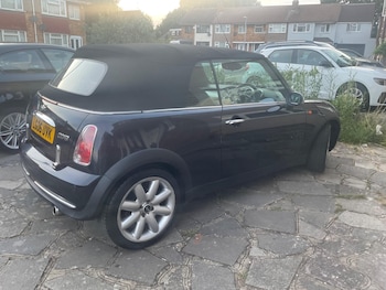 Used MINI Convertible 2024 for sale - 79132577: Photo