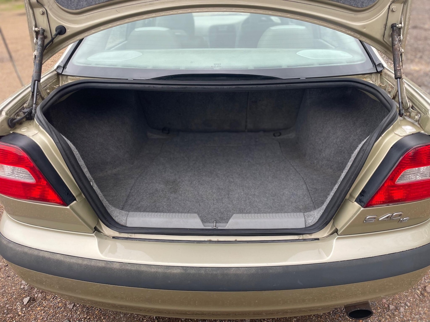 Used Volvo S40 2001 for sale - 76513267: Photo 9