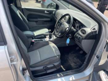 Used Ford Focus 2010 for sale - 74888619: Photo