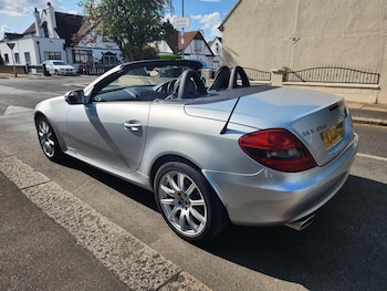Used Mercedes-Benz SLK 2009 for sale - 79589512: Photo