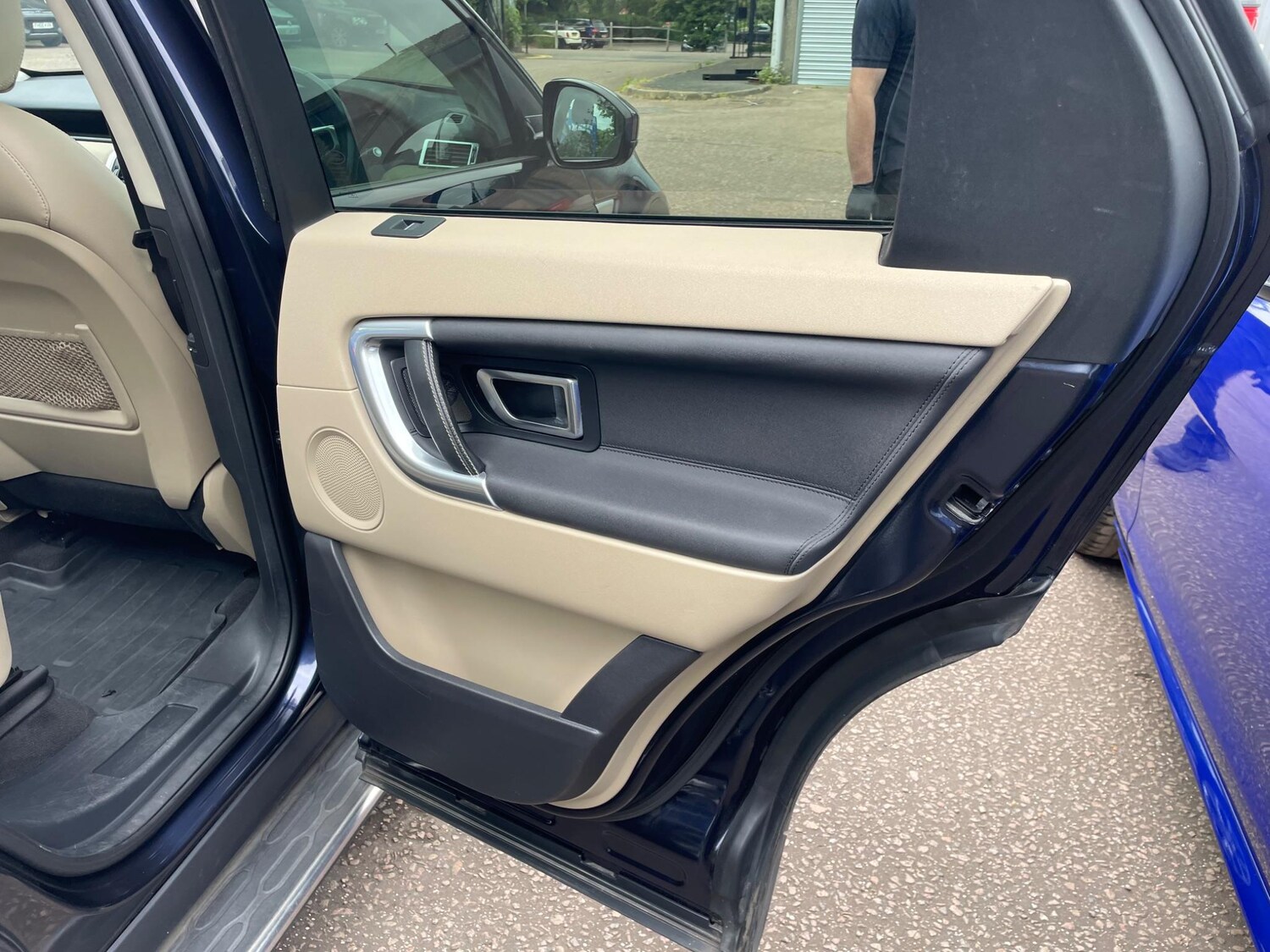 Used Land Rover Discovery Sport 2016 for sale - 76389284: Photo 16