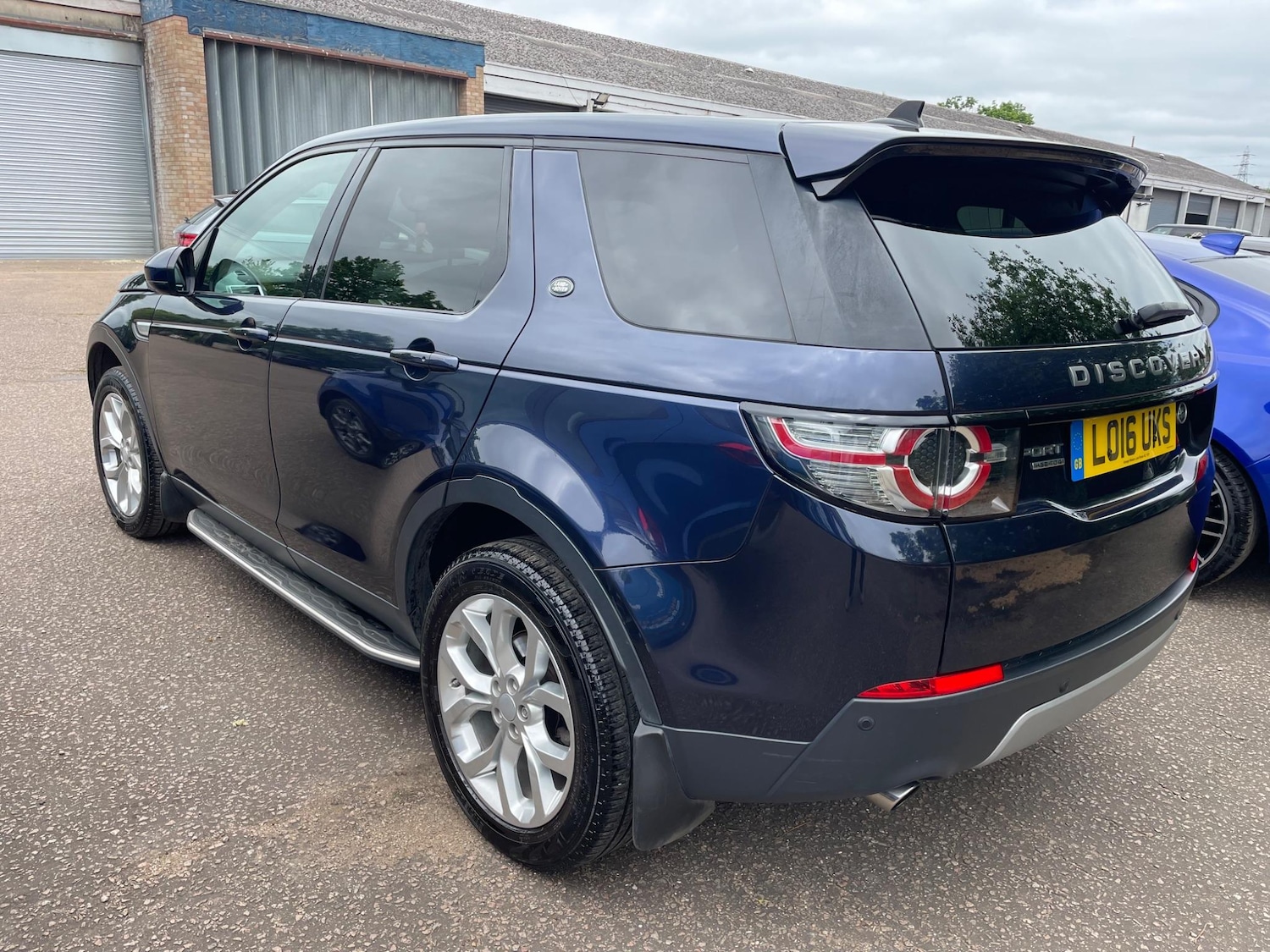 Used Land Rover Discovery Sport 2016 for sale - 76389284: Photo 5