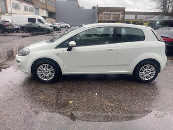 Used Fiat Punto 2014 for sale - 76786756: Photo