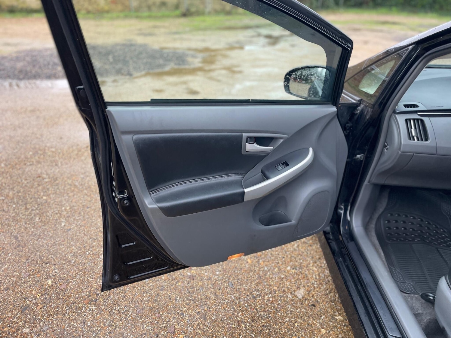 Used Toyota Prius 2011 for sale - 77278547: Photo 21