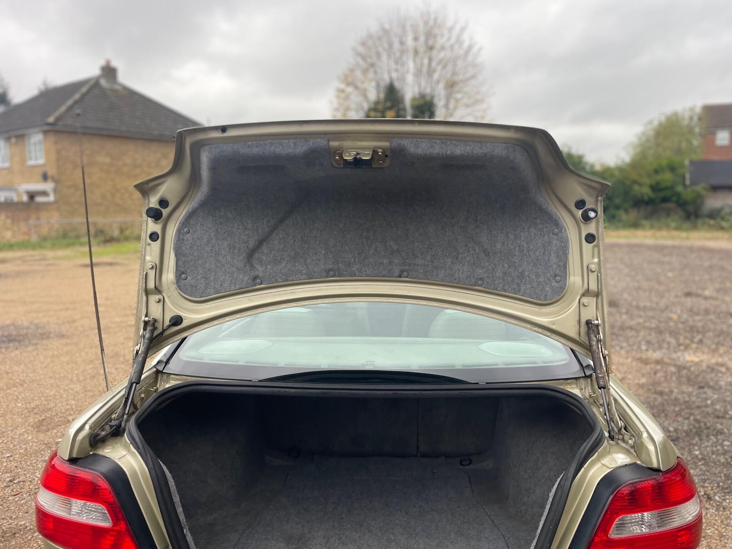 Used Volvo S40 2001 for sale - 76608418: Photo 10