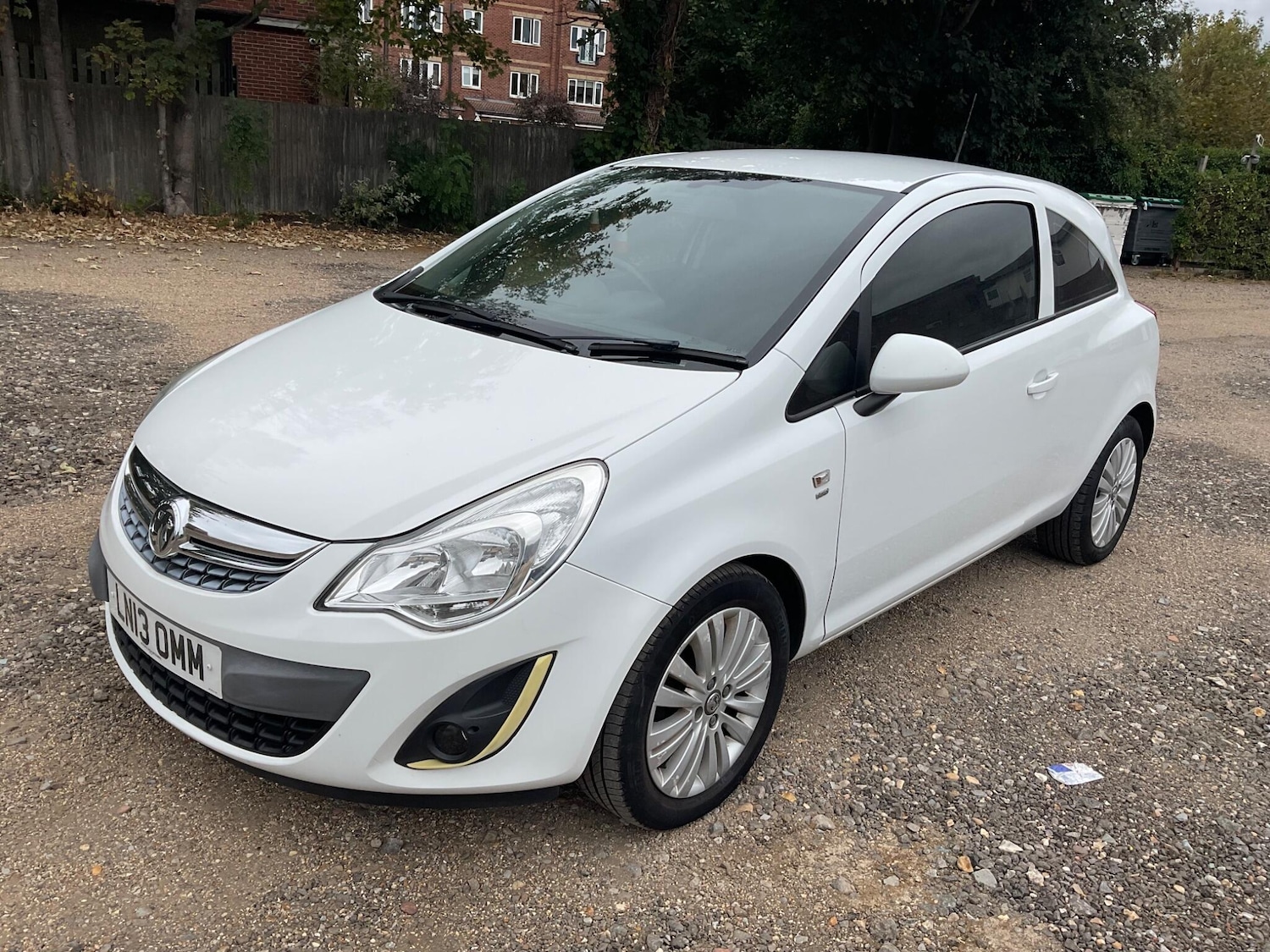 Used Vauxhall Corsa for sale - 76701851: Photo 2