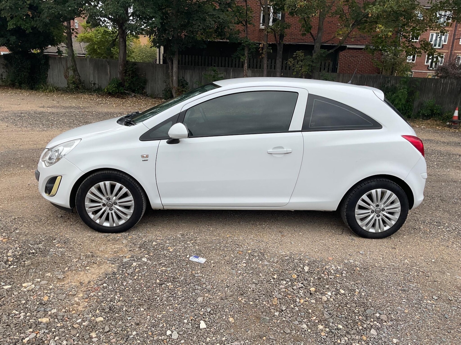 Used Vauxhall Corsa for sale - 76701851: Photo 3