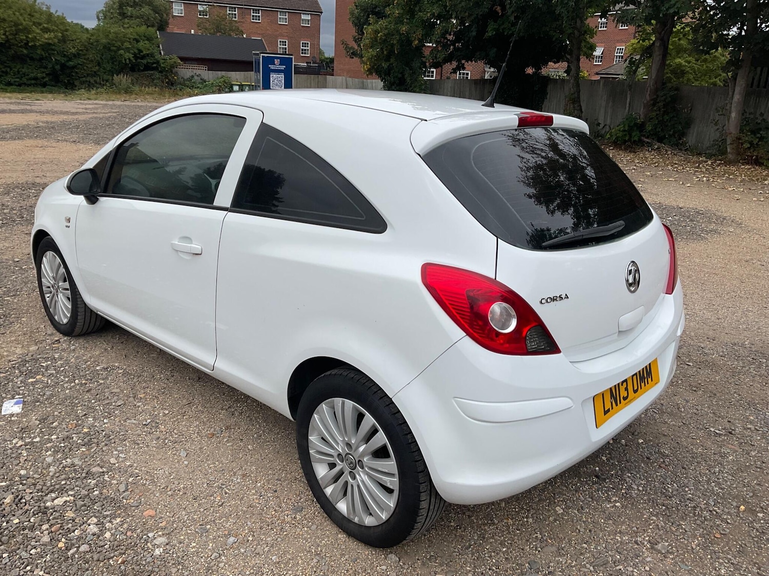 Used Vauxhall Corsa for sale - 76701851: Photo 4